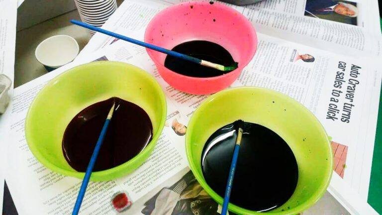 Paint brushes for art and drawing