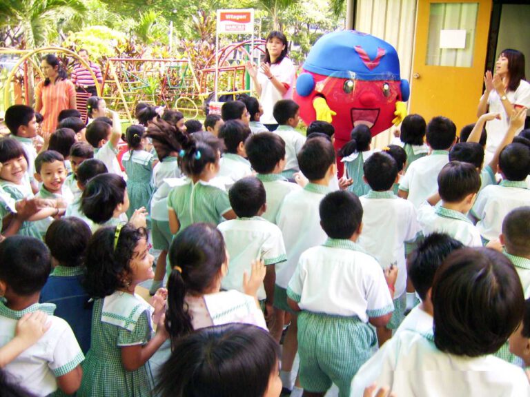 Tadika Bethany kindergarten children listening to health talk with mascot